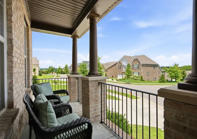Photo 3 of Single family home for sale at 819 Ryecroft Ln, Franklin, TN 37064 | MLS# 3304782 | Listing updated on 2026-08-14