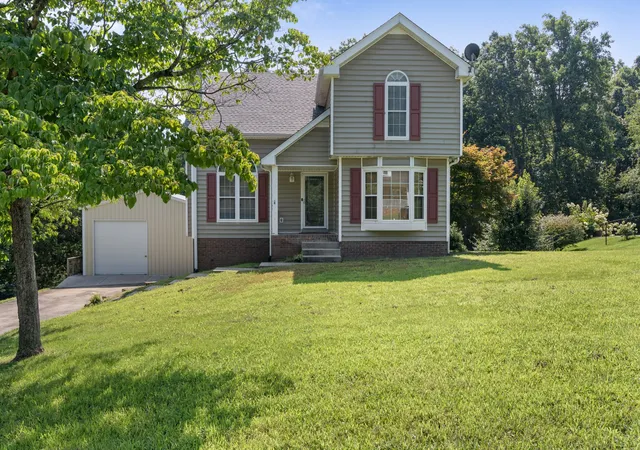 1st image of 827 Burton Trl, Adams, TN 37010 | MLS# 3305871