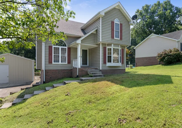 2nd image of 827 Burton Trl, Adams, TN 37010 | MLS# 3305871