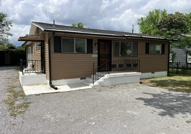 1st image of 604 Carver Ave, Murfreesboro, TN 37130 | MLS# 3305096