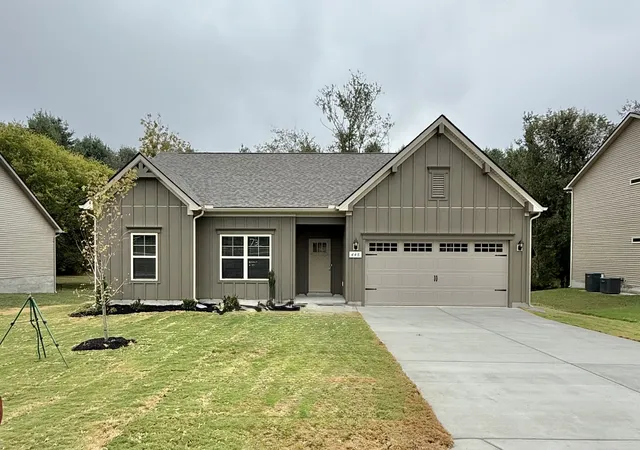 Single family home for sale at 73 Country Cir, Manchester, TN 37355 | MLS# 3316376 | Listing updated on 2026-10-03