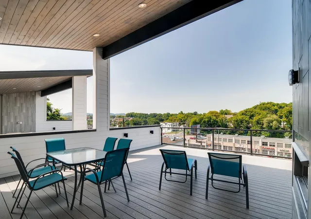 Photo 2 of Townhouse for sale at 2725 Westwood Dr #D, Nashville, TN 37204 | MLS# 3312590 | Listing updated on 2026-09-23