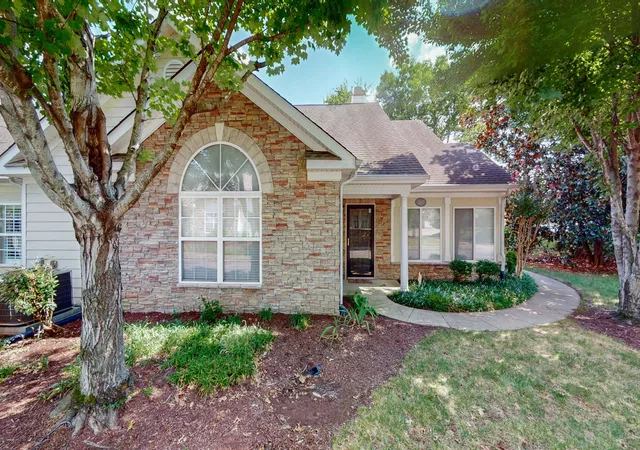 Photo 2 of Condo for sale at 825 Browns Ln #2603, Gallatin, TN 37066 | MLS# 3518865 | Listing updated on 2026-10-01