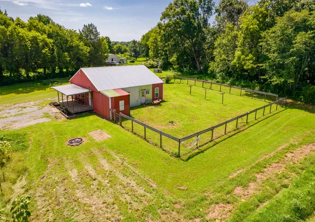 3rd image of 2449 Warner Bridge Rd, Shelbyville, TN 37160 | MLS# 3306299