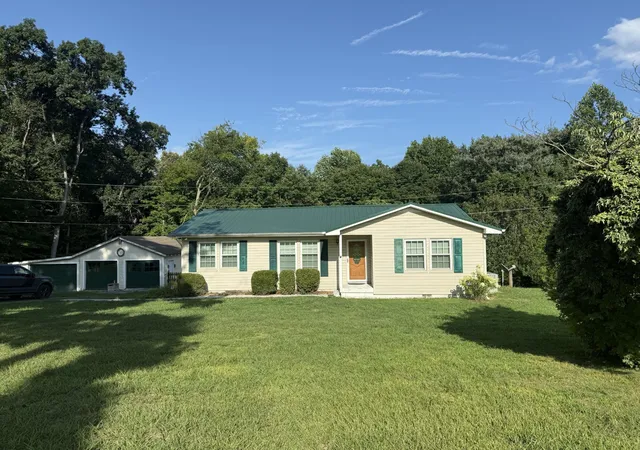 Photo 2 of Sale Pending at 186 Adams Rd, Ocoee, TN 37361 | MLS# 3304790 | Listing updated on 2026-09-02
