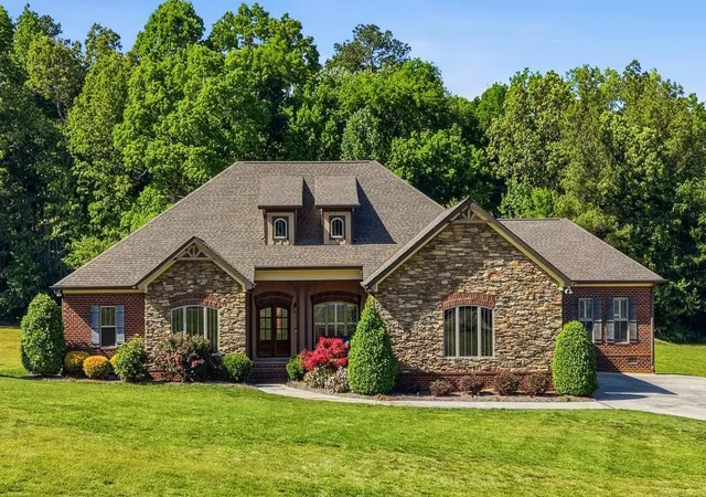 Photo 1 of Single family home for sale at 1010 Buckingham Way, Rocky Face, GA 30740 | MLS# 3304801 | Listing updated on 2026-09-12