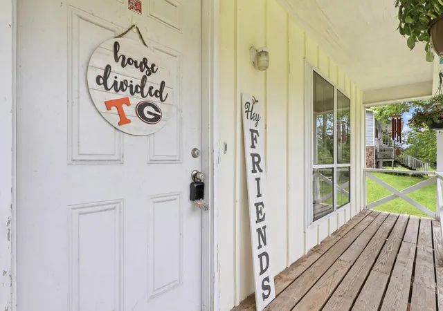 Photo 3 of Single family home for sale at 9008 Birchwood Pike, Harrison, TN 37341 | MLS# 3304803 | Listing updated on 2026-10-08