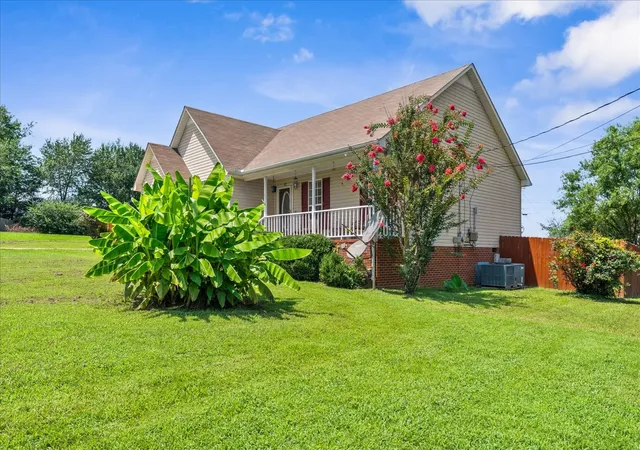 3rd image of 5 Summerfield Dr, Fayetteville, TN 37334 | MLS# 3309084