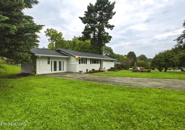 2nd image of 6919 Dorchester Dr, Knoxville, TN 37909 | MLS# 3304825