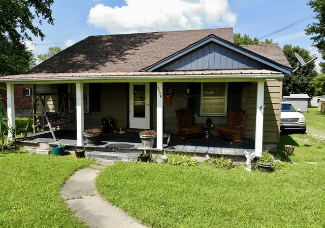 Photo 2 of Single family home for sale at 1983 Us Hwy 62 W, Greenville, KY 42345 | MLS# 3308989 | Listing updated on 2026-07-27