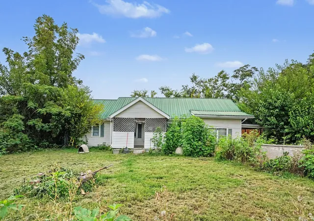 1st image of 9105 Old Hwy 52, Westmoreland, TN 37186 | MLS# 3306698