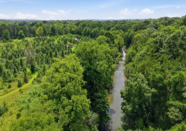 Photo 4 of Single family home for sale at 1830 Mcbride Rd, Lewisburg, TN 37091 | MLS# 3305548 | Listing updated on 2026-09-06