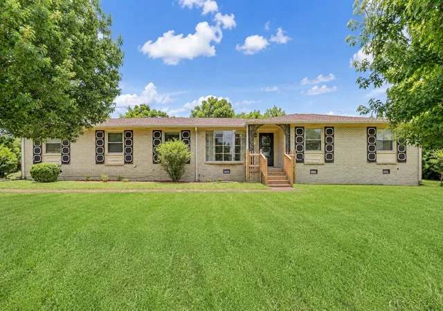 Photo 1 of Single family home for sale at 4041 Matilda St, Nashville, TN 37207 | MLS# 3306585 | Listing updated on 2026-08-31