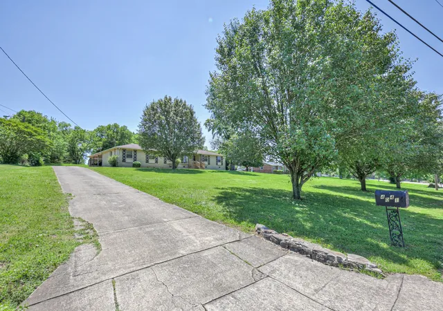 Photo 3 of Single family home for sale at 4041 Matilda St, Nashville, TN 37207 | MLS# 3306585 | Listing updated on 2026-08-31