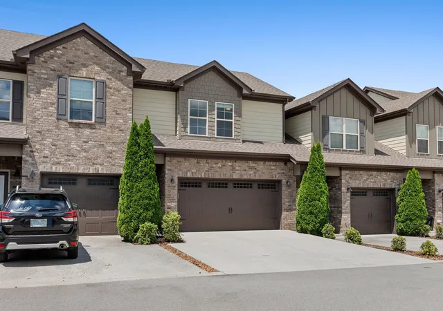 Photo 4 of Townhouse for sale at 4114 Suntropic Ln, Murfreesboro, TN 37127 | MLS# 3333553 | Listing updated on 2026-09-22