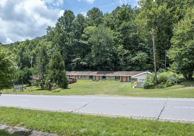 Photo 3 of Single family home for sale at 19853 Us 64, Murphy, NC 28906 | MLS# 3337405 | Listing updated on 2026-08-18