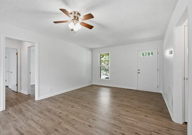 Photo 2 of Single family home for sale at 714 Albany Dr, Hermitage, TN 37076 | MLS# 3528866 | Listing updated on 2026-09-03