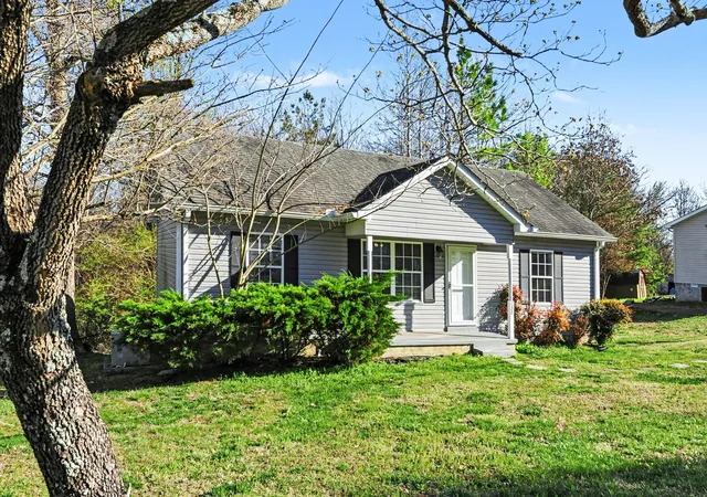 2nd image of 137 N Poole St, Ashland City, TN 37015 | MLS# 3305165