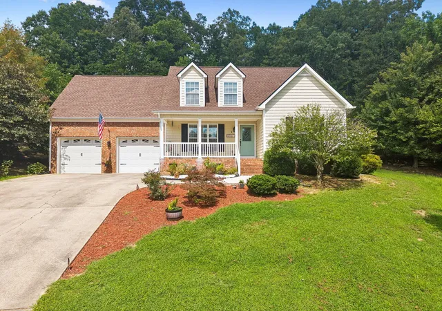 1st image of 2926 Vine Dr, Dalton, GA 30721 | MLS# 3305163