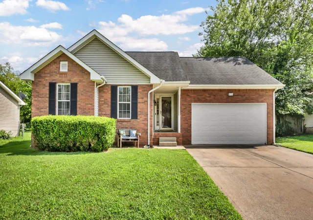 Photo 1 of Single family home for sale at 3230 N Senseney Cir, Clarksville, TN 37042 | MLS# 3305226 | Listing updated on 2026-09-04