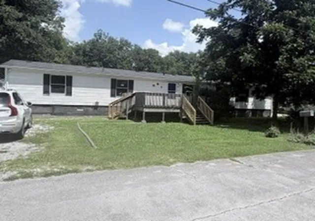 1st image of 605 Gin St, Winchester, TN 37398 | MLS# 3306570