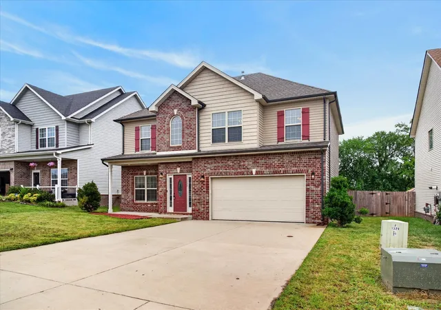 Photo 3 of Sale Pending at 1333 Winterset Dr, Clarksville, TN 37040 | MLS# 3306479 | Listing updated on 2026-08-20