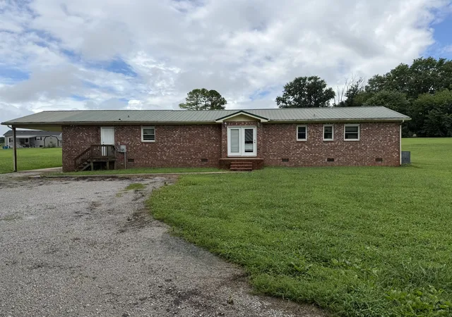 Photo 2 of Single family home for sale at 1325 Joyce Ln, Winchester, TN 37398 | MLS# 3305239 | Listing updated on 2026-08-26