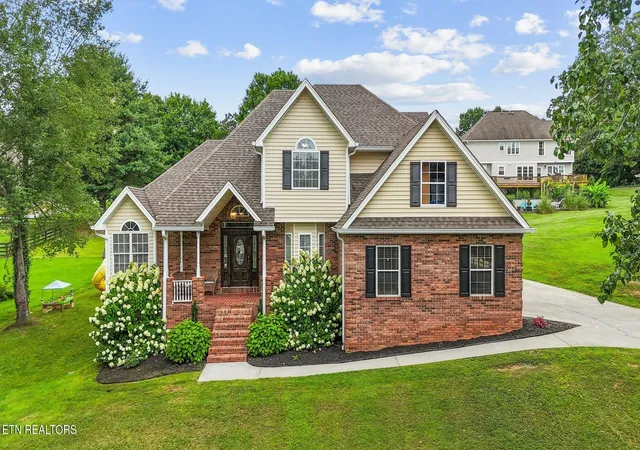Photo 3 of Single family home for sale at 334 Lynnwood Dr, Athens, TN 37303 | MLS# 3305269 | Listing updated on 2026-09-21