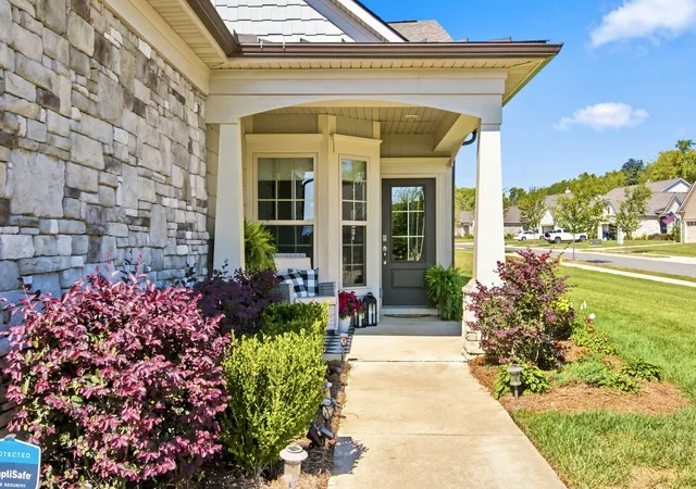 Photo 4 of Single family home for sale at 4007 Scott Ct, Spring Hill, TN 37174 | MLS# 3305723 | Listing updated on 2026-10-07