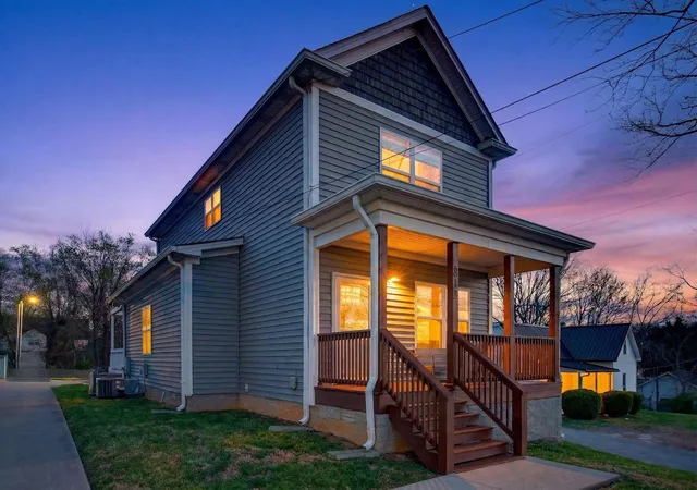 Photo 1 of Single family home for sale at 813 5th Avenue E, Springfield, TN 37172 | MLS# 3306119 | Listing updated on 2026-09-01