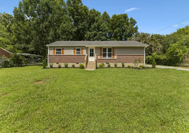 1st image of 668 Jackson Ave, Lewisburg, TN 37091 | MLS# 3305521
