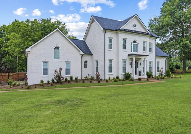 Photo 2 of Single family home for sale at 2145 Key Dr, Brentwood, TN 37027 | MLS# 3306433 | Listing updated on 2026-10-04