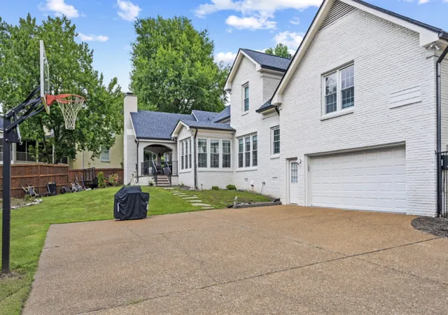 Photo 3 of Single family home for sale at 2145 Key Dr, Brentwood, TN 37027 | MLS# 3306433 | Listing updated on 2026-10-04