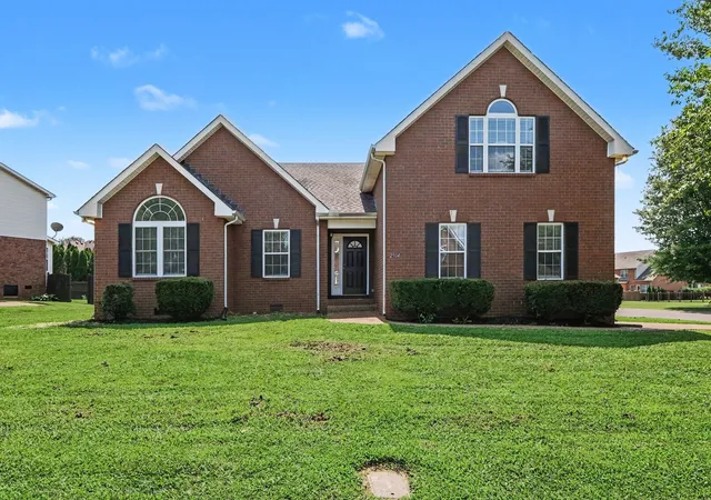Photo 1 of Single family home for sale at 2904 Schoolside St, Murfreesboro, TN 37128 | MLS# 3320527 | Listing updated on 2026-09-22