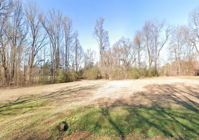 5th image of 15 Deborah Dr, Jackson, TN 38305 | MLS# 3305631