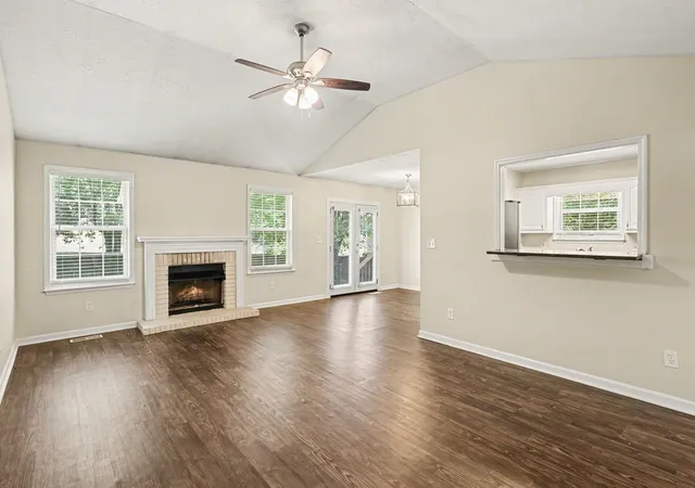 3rd image of 2033 Prescott Way, Spring Hill, TN 37174 | MLS# 3306184