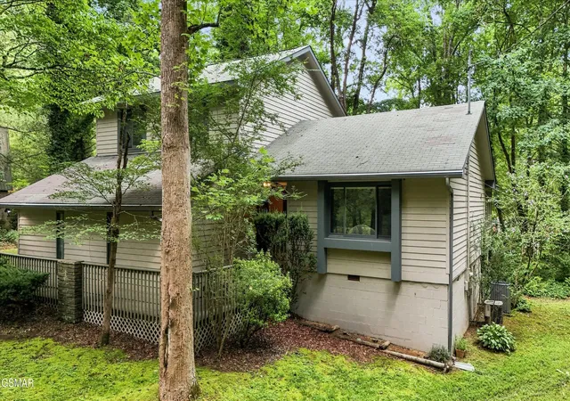 2nd image of 211 Webb Creek Skyline Dr, Gatlinburg, TN 37738 | MLS# 3305417