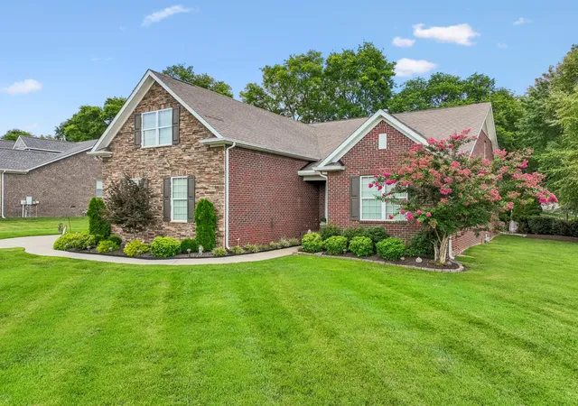 3rd image of 305 Dandelion Dr, Lebanon, TN 37087 | MLS# 3514779