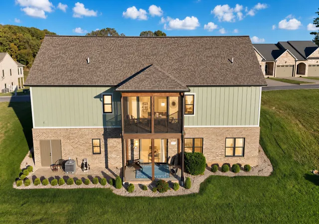 Photo 3 of Single family home for sale at 426 Moon Bay Dr, Kuttawa, KY 42055 | MLS# 3305756 | Listing updated on 2026-10-08