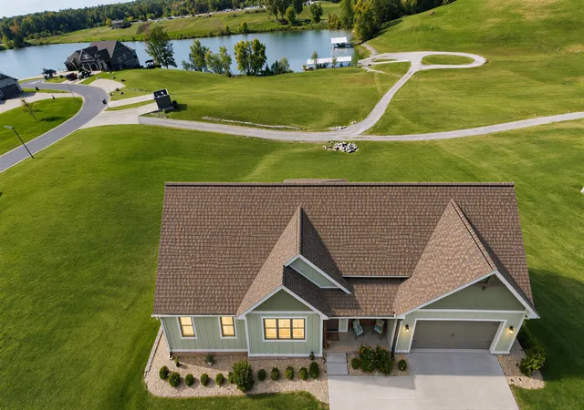 83rd image of 426 Moon Bay Dr, Kuttawa, KY 42055 | MLS# 3305756