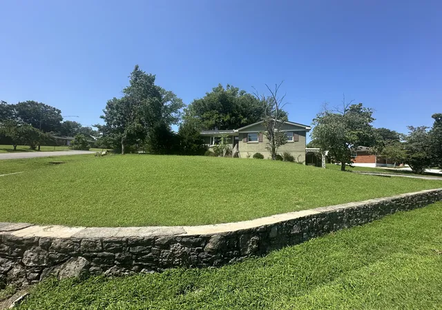 Photo 3 of Single family home for sale at 473 Sunliner Dr, Nashville, TN 37209 | MLS# 3305523 | Listing updated on 2026-08-18