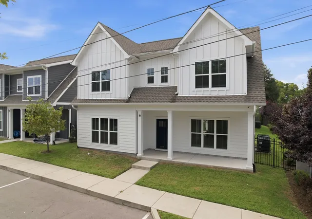 Photo 1 of Single family home for sale at 2305 Lacy St, Nashville, TN 37208 | MLS# 3306125 | Listing updated on 2026-08-25
