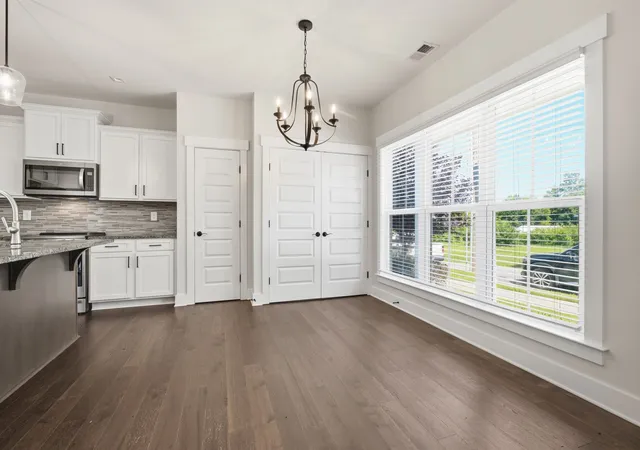 Photo 4 of Single family home for sale at 2305 Lacy St, Nashville, TN 37208 | MLS# 3306125 | Listing updated on 2026-08-25
