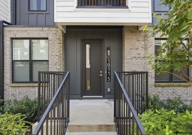 Photo 2 of Townhouse for sale at 1011 44th Avenue N #5, Nashville, TN 37209 | MLS# 3318937 | Listing updated on 2026-09-01