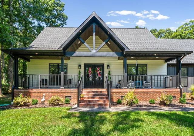 2nd image of 3995 Witty Ln, Hopkinsville, KY 42240 | MLS# 3306358