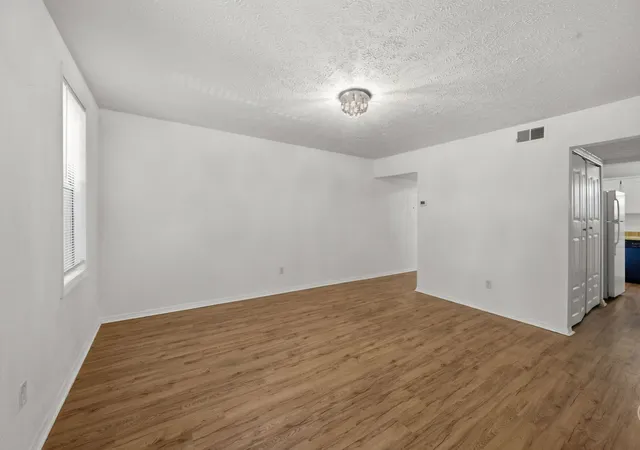 Photo 3 of Townhouse for sale at 211 Oak Grv Dr, Nashville, TN 37217 | MLS# 3305564 | Listing updated on 2026-07-24