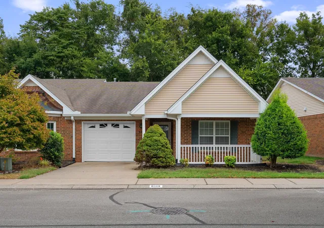 Photo 1 of Townhouse for sale at 404 Forest Glen Cir, Murfreesboro, TN 37128 | MLS# 3601472 | Listing updated on 2026-09-26