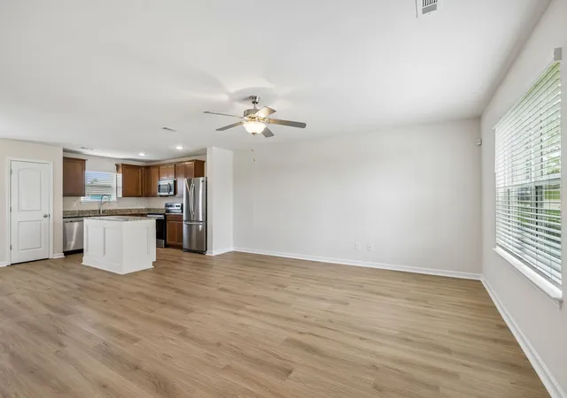 Photo 4 of Single family home for sale at 2708 Swarm Ct, Columbia, TN 38401 | MLS# 3305752 | Listing updated on 2026-10-09
