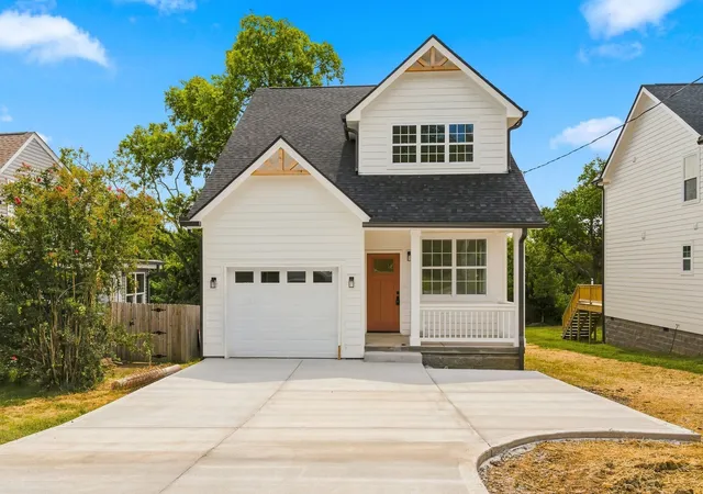 Photo 1 of Single family home for sale at 910 Hospital Dr, Madison, TN 37115 | MLS# 3545574 | Listing updated on 2026-09-13