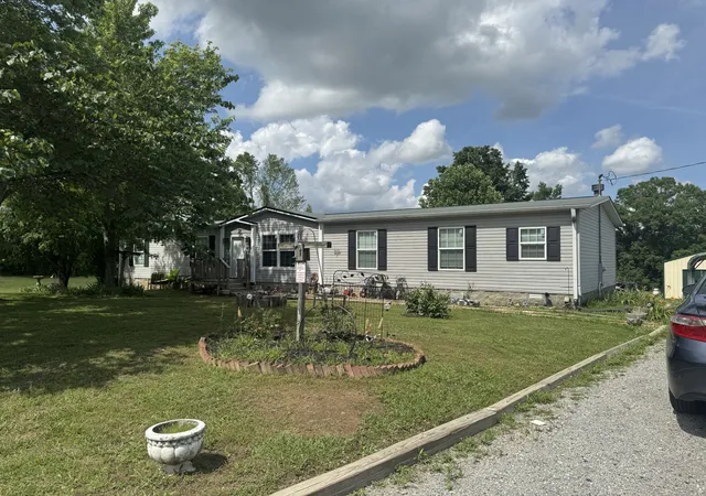 Photo 1 of Sale Pending at 9663 Old Hillsboro Rd, Bon Aqua, TN 37025 | MLS# 3305959 | Listing updated on 2026-08-31